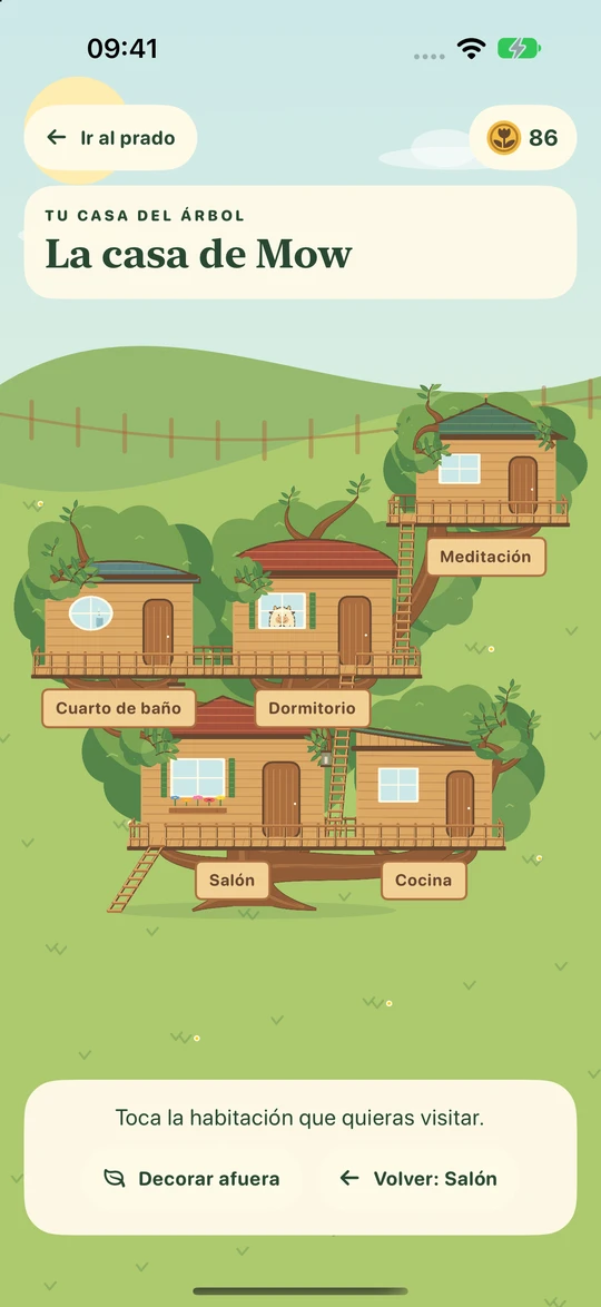 Casa del árbol ampliada con cinco habitaciones conectadas por escaleras y pasarelas